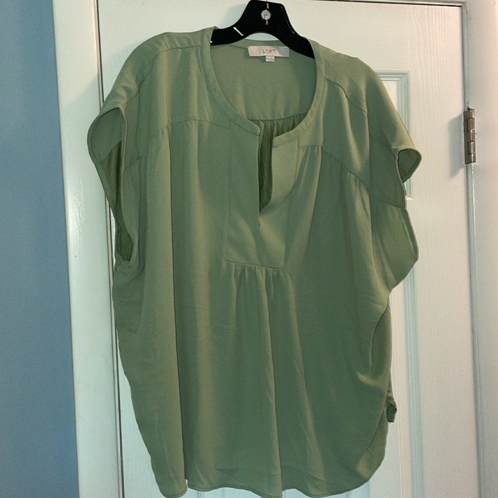 Loft blouse.  Size XXL great condition